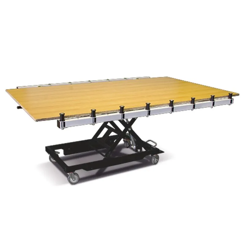 Holzkraft HT 300 M PSR - Foot-operated hydraulics to adjust the table to the desired working height